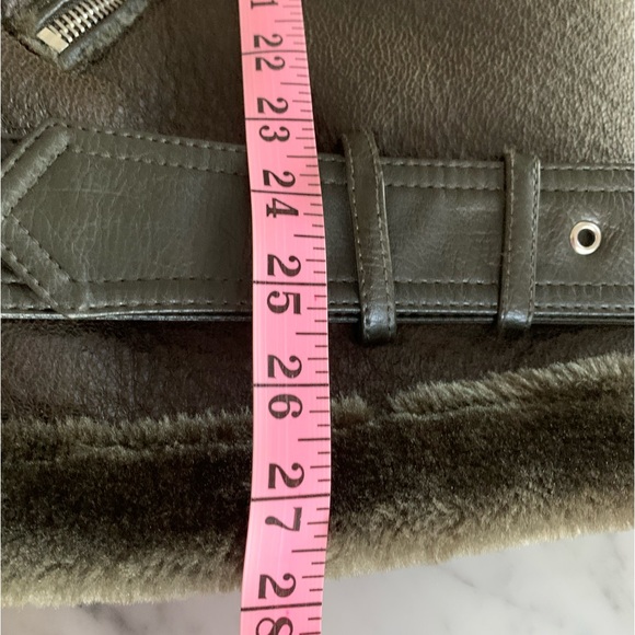 Forever 21 moss green faux suede|fur oversized aviator jacket size Small - Picture 12 of 13